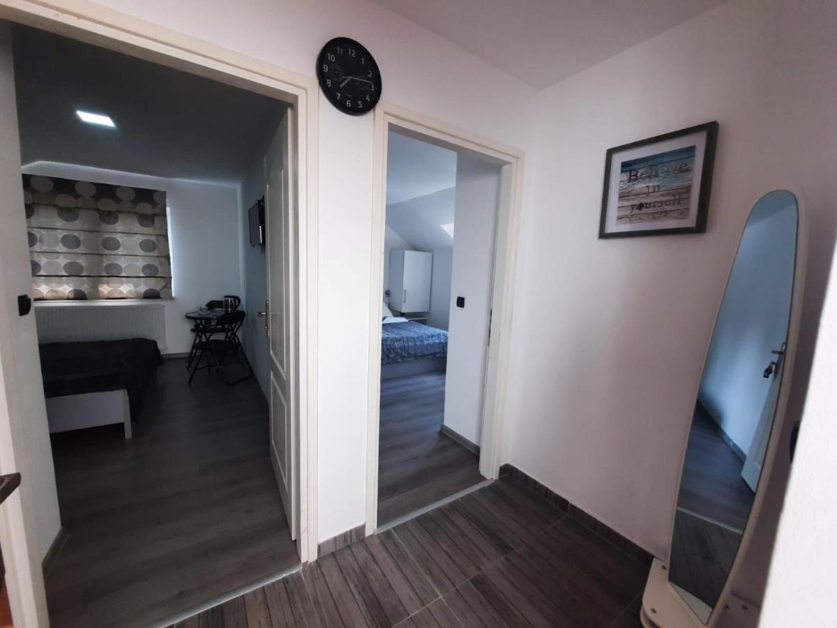 Filip Hotel Korenica Ngoại thất bức ảnh